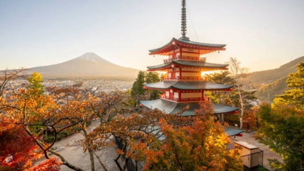  Fujiyoshida, Japon Pagoda<br>- WITTHAYA PRASONGSIN 