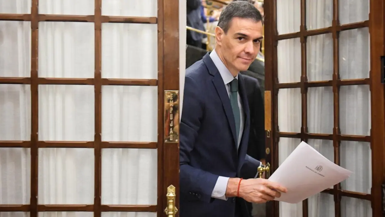  El presidente del Gobierno, Pedro S&aacute;nchez, durante una sesi&oacute;n de control al Gobierno, en el Congreso de los Diputados, a 11 de junio de 2025, en Madrid (Espa&ntilde;a). El presidente del Gobierno asiste a su primera sesi&oacute;n de control en el Congreso desde el pasa<br>- Fernando S&aacute;nchez - Europa Press 
