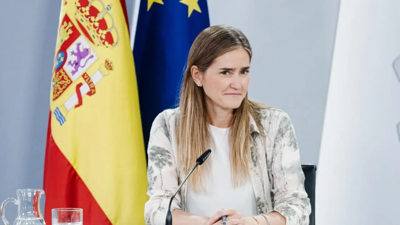  La vicepresidenta tercera y ministra para la Transici&oacute;n Ecol&oacute;gica y el Reto Demogr&aacute;fico, Sara Aagesen, durante una rueda de prensa tras el Consejo de Ministros, en el Palacio de la Moncloa, a 17 de junio de 2025, en Madrid (Espa&ntilde;a).<br>- Carlos Luj&aacute;n - Europa Press 