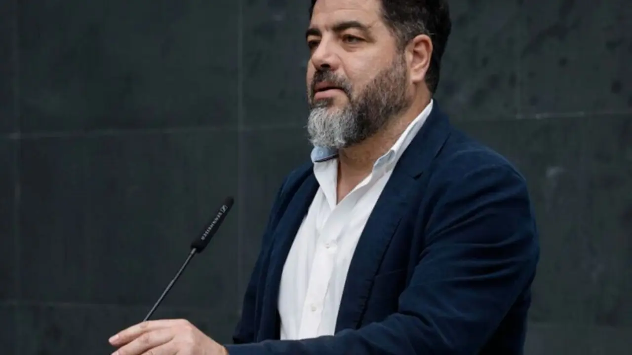  Ram&oacute;n Alz&oacute;rriz 