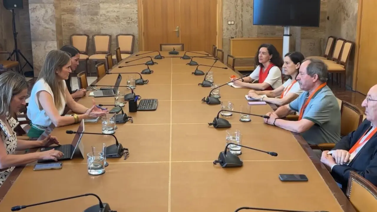  Aagesen prepara una l&iacute;nea de acci&oacute;n estrat&eacute;gica para abordar la desinformaci&oacute;n clim&aacute;tica.<br>- MITECO 