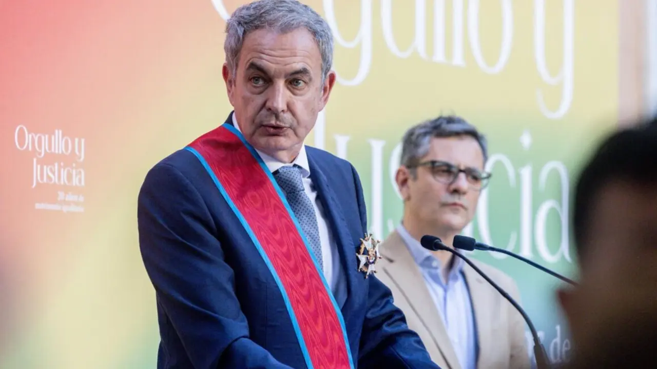  El expresidente del Gobierno, Jos&eacute; Luis Rodr&iacute;guez Zapatero, interviene durante el acto &lsquo;Orgullo y justicia&rsquo; organizado por el Ministerio de Presidencia, Justicia y Relaciones con las Cortes, en conmemoraci&oacute;n al d&iacute;a internacional del Orgullo LGTBIQ+, en el<br>- Ricardo Rubio - Europa Press 