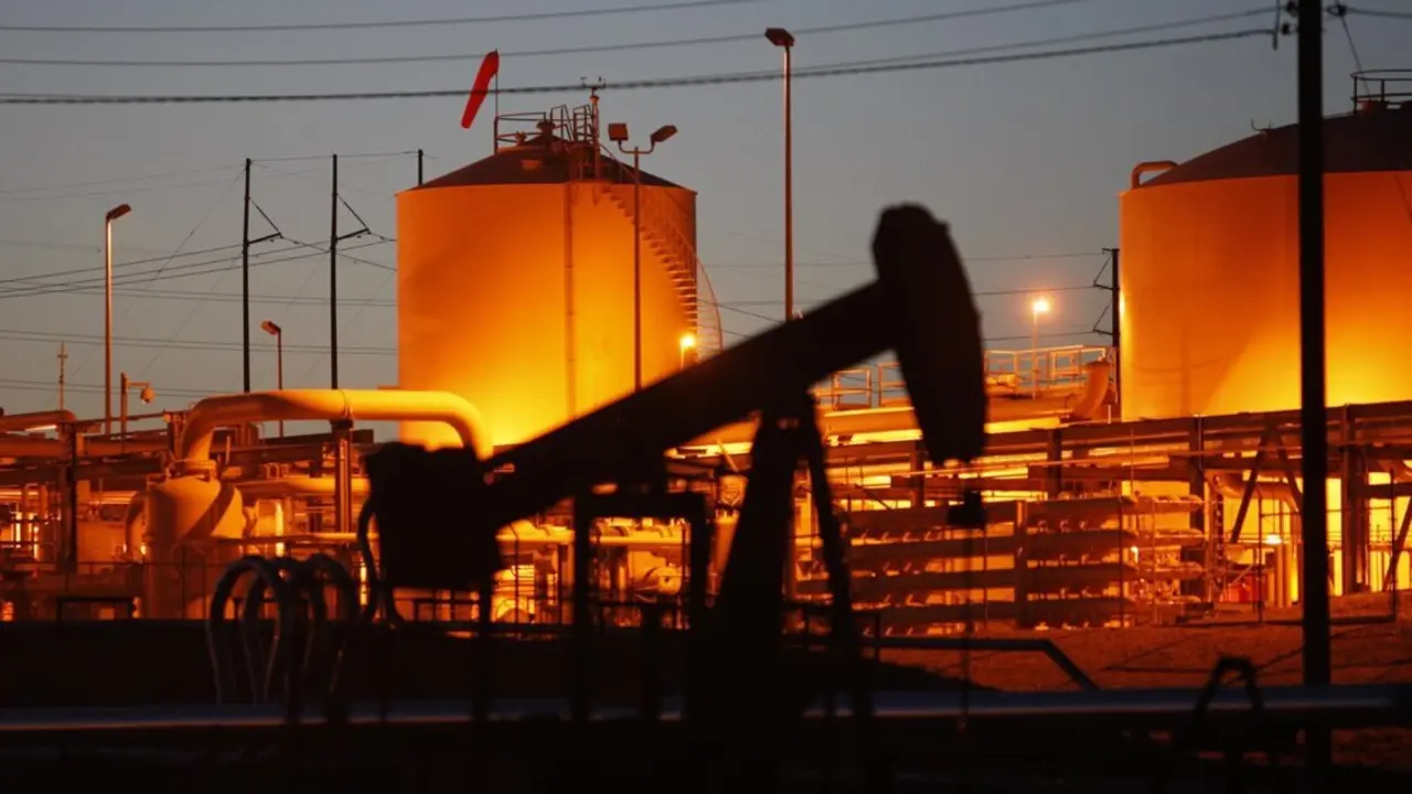  Archivo - Pozo petrol&iacute;fero.<br>- DAVID MCNEW - Archivo 