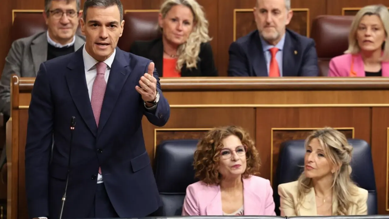  Archivo - El presidente del Gobierno, Pedro S&aacute;nchez, interviene durante una sesi&oacute;n de control al Gobierno en el Congreso de los Diputados, a 14 de mayo de 2025, en Madrid (Espa&ntilde;a).<br>- Marta Fern&aacute;ndez - Europa Press - Archivo 