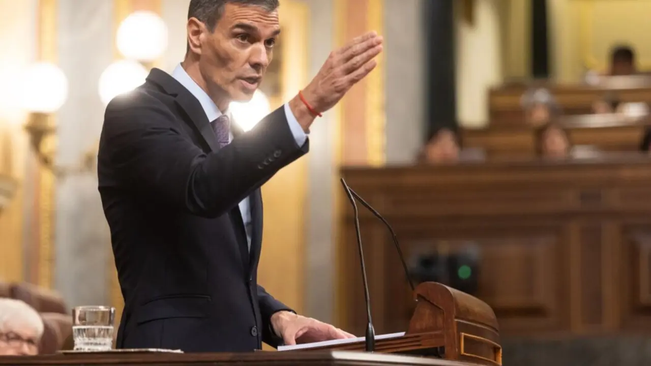  El presidente del Gobierno, Pedro S&aacute;nchez, interviene durante un pleno extraordinario, en el Congreso de los Diputados, a 9 de julio de 2025, en Madrid (Espa&ntilde;a).<br>- Eduardo Parra - Europa Press 