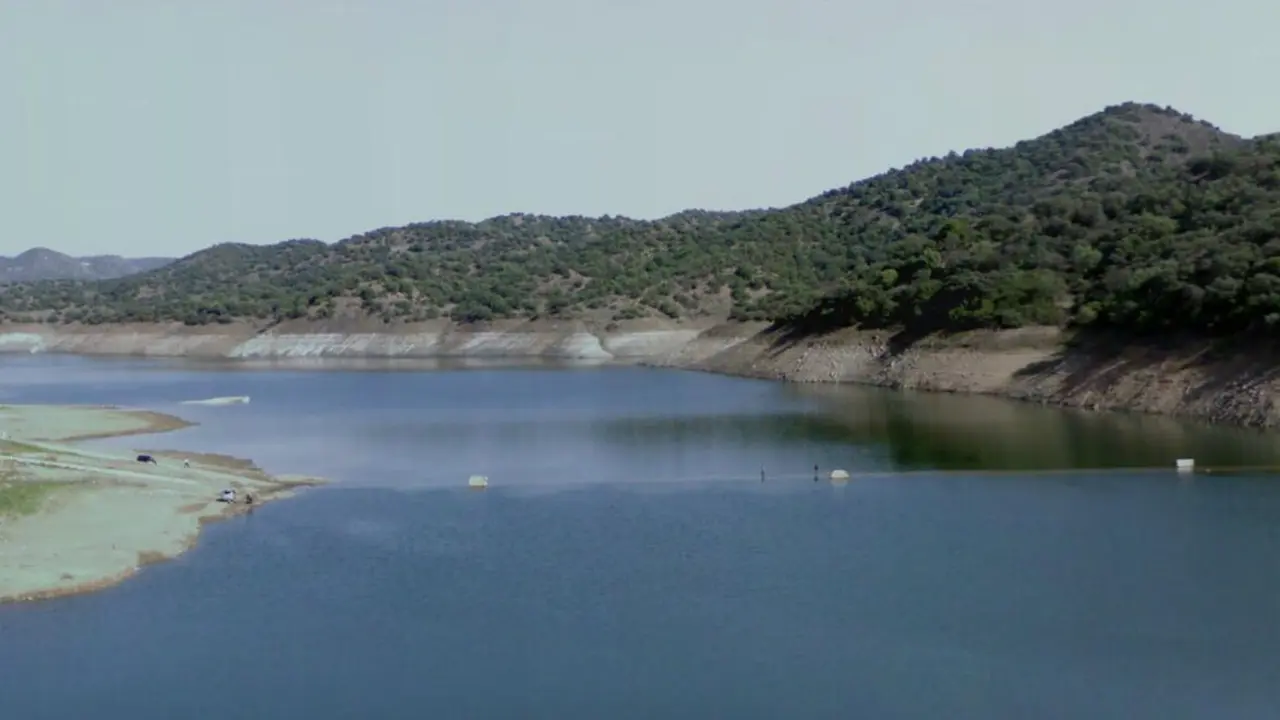  Embalse de San Rafael de Navallana 