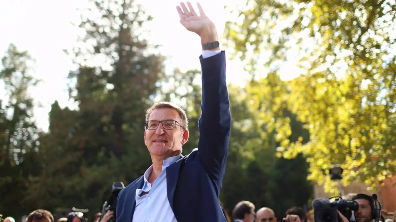  El presidente del Partido Popular, Alberto Núñez Feijóo, durante la inauguración del curso político en el Castillo de Soutomaior, a 27 de agosto de 2023, en Pontevedra, A Coruña, Galicia (España). - Agostime - Europa Press 