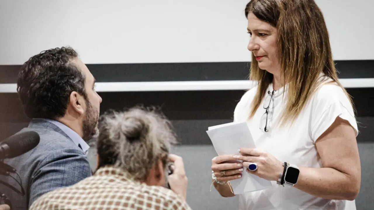  Archivo - El empresario V&iacute;ctor de Aldama y la exmilitante socialista Leire D&iacute;ez, durante una rueda de prensa en el Hotel Novotel, a 4 de junio de 2025, en Madrid (Espa&ntilde;a).<br>- Carlos Luj&aacute;n - Europa Press - Archivo 