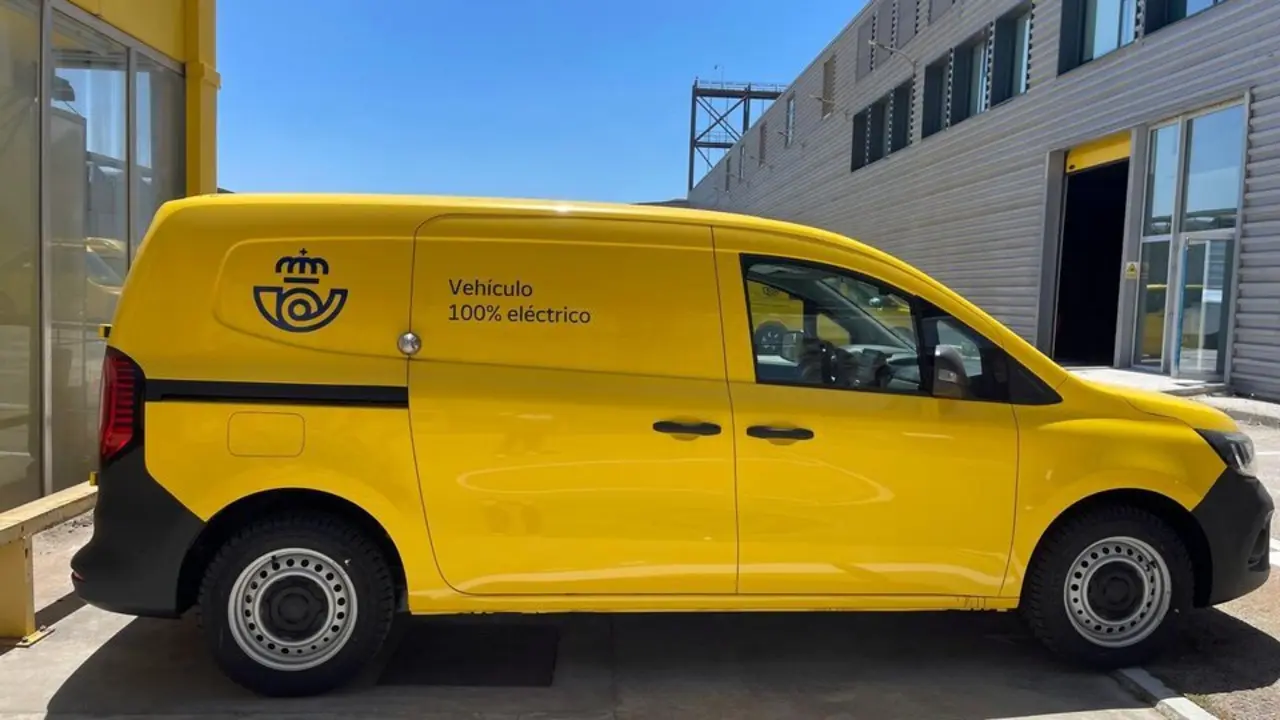  Furg&oacute;n el&eacute;ctrico de Correos 