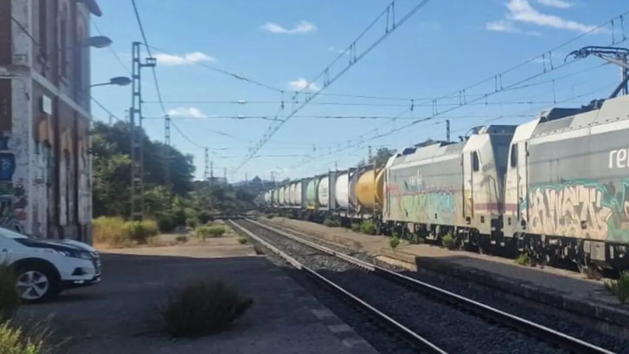  El tren que ha sufrido la aver&iacute;a.<br>- GUARDIA CIVIL 