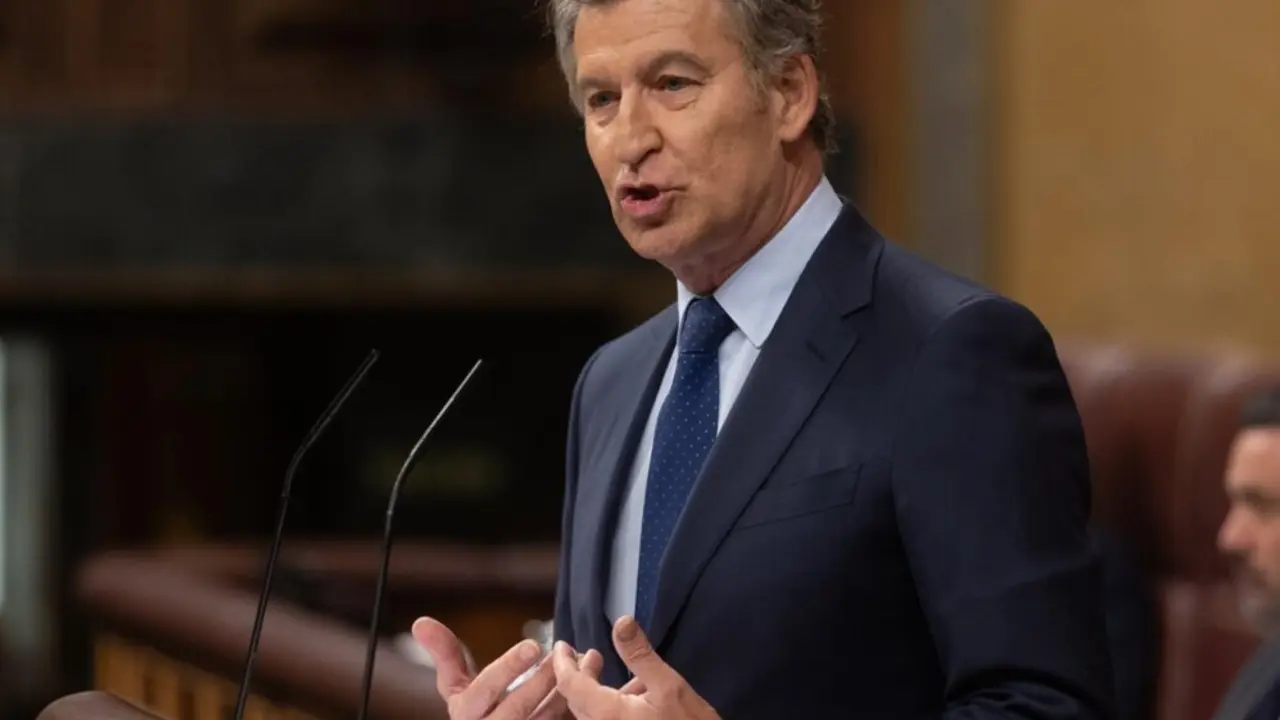  El presidente del PP, Alberto N&uacute;&ntilde;ez Feij&oacute;o, interviene durante un pleno extraordinario, en el Congreso de los Diputados, a 9 de julio de 2025, en Madrid (Espa&ntilde;a). S&aacute;nchez comparece en un pleno extraordinario para tratar asuntos pendientes como la implicac<br>- Eduardo Parra - Europa Press 