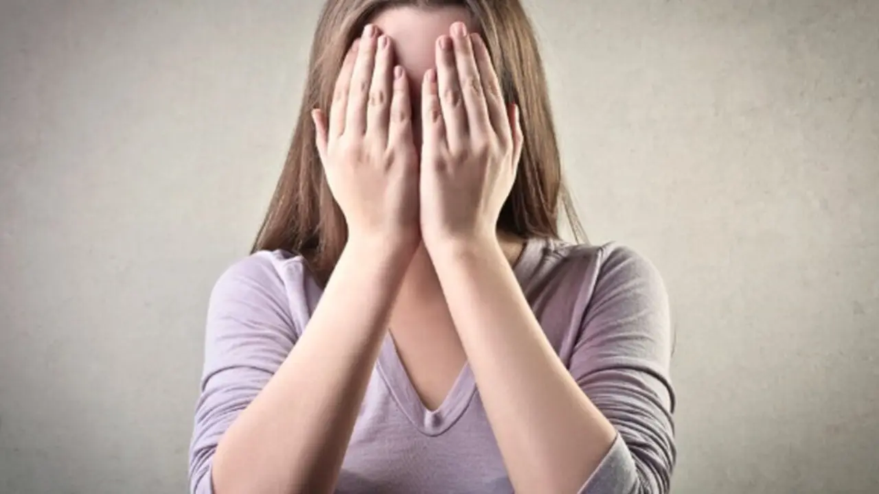  Mujer con miedo.<br>- UNIVERSIDAD FRANCISCO DE VITORIA 