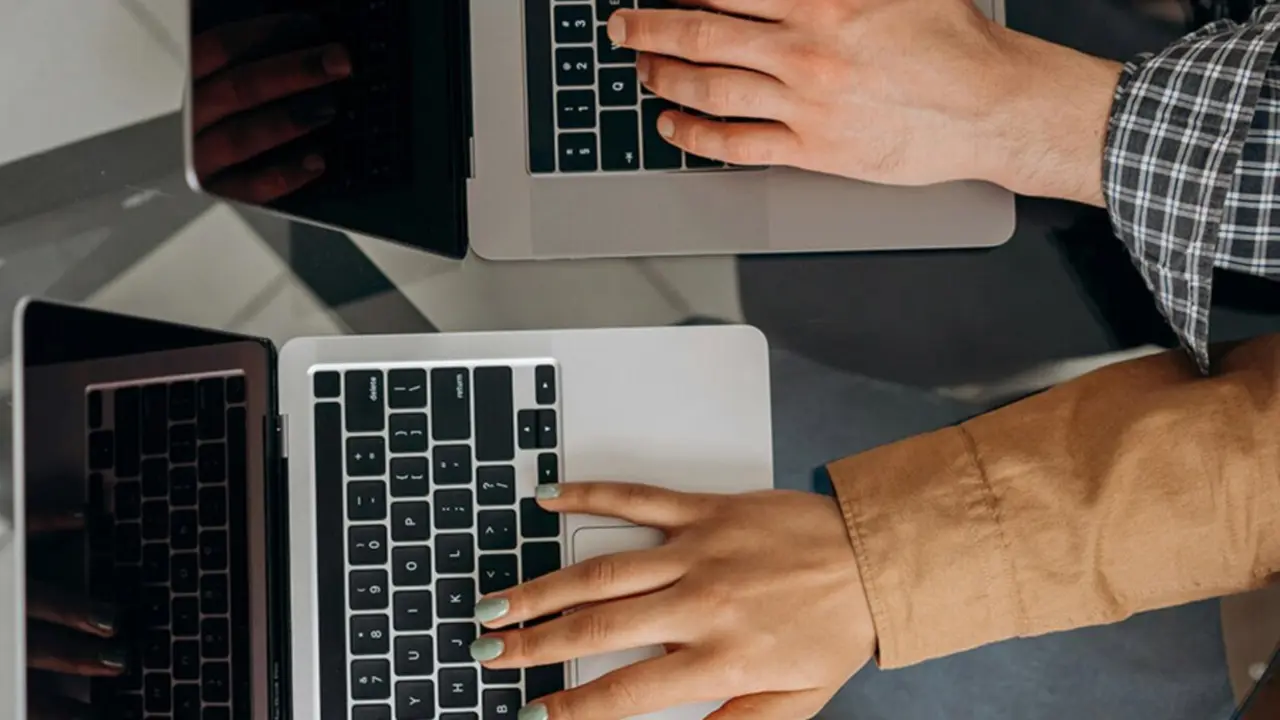  Seguimiento de cursos a trav&eacute;s del ordenador. 