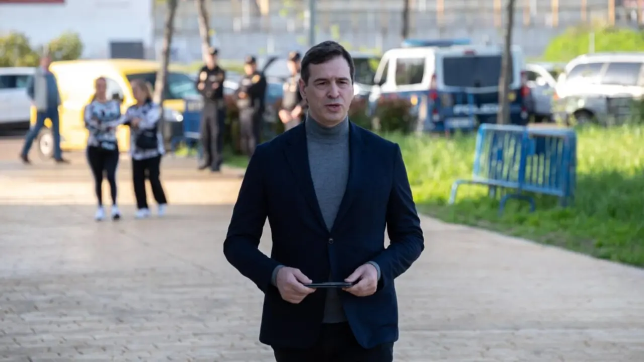  Archivo - El hermano de Pedro S&aacute;nchez, David S&aacute;nchez, a su llegada a declarar en calidad de investigado en el Juzgado de Instrucci&oacute;n n&uacute;mero 3 de Badajoz<br>- Andr&eacute;s Rodr&iacute;guez - Europa Press - Archivo 