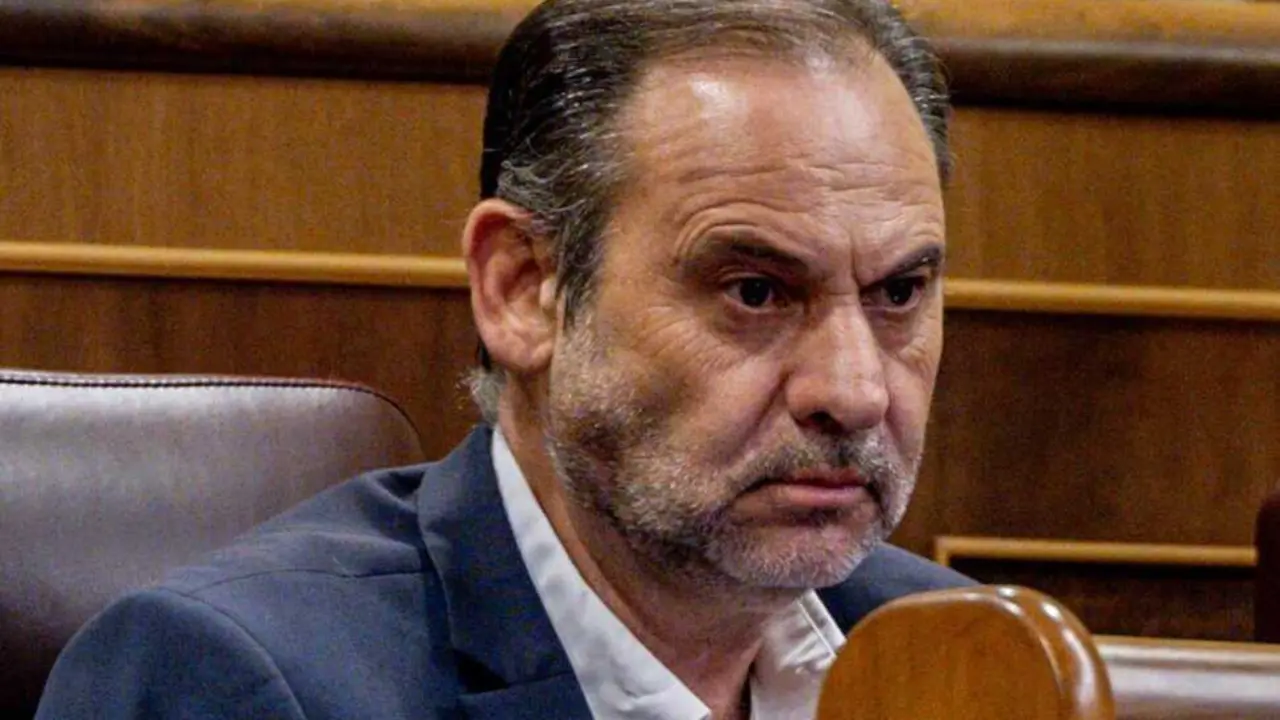  El diputado Jos&eacute; Luis &Aacute;balos durante una sesi&oacute;n plenaria, en el Congreso de los Diputados, a 9 de septiembre de 2025, en Madrid (Espa&ntilde;a).<br>- Ricardo Rubio - Europa Press 