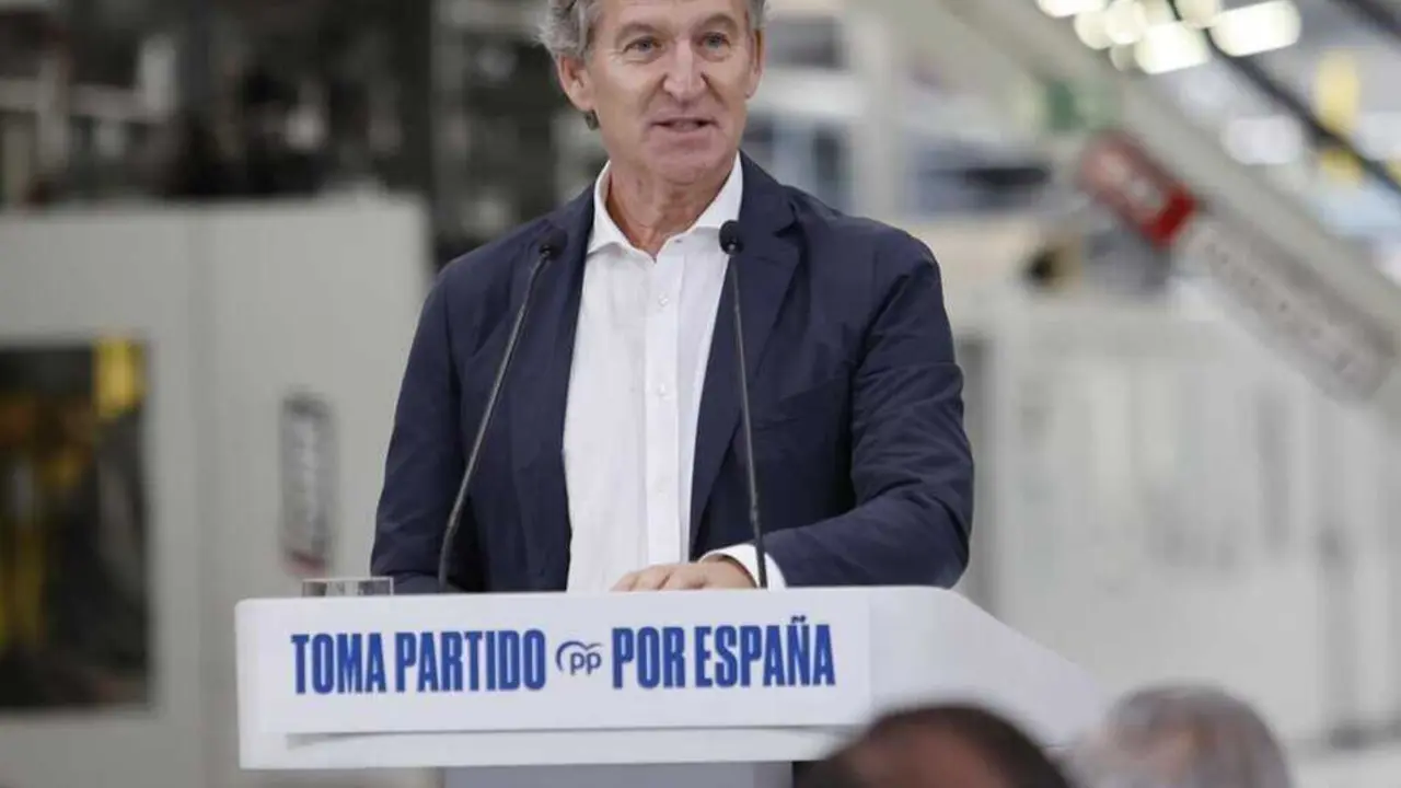  El presidente del PP, Alberto N&uacute;&ntilde;ez Feij&oacute;o, durante un acto con trabajadores aut&oacute;nomos en Cartonajes Izquierdo-Insoca, Pol&iacute;gono Industrial Las Casas, Soria, a 18 de octubre de 2025, en Soria, Castilla y Le&oacute;n (Espa&ntilde;a)<br>- Concha Ortega Oroz - Europa Press 