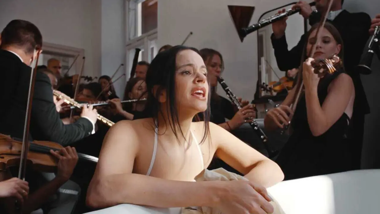  La artista Rosal&iacute;a publica 'Berghain' con Bj&ouml;rk e Yves Tumor.<br>- SONY MUSIC SPAIN 