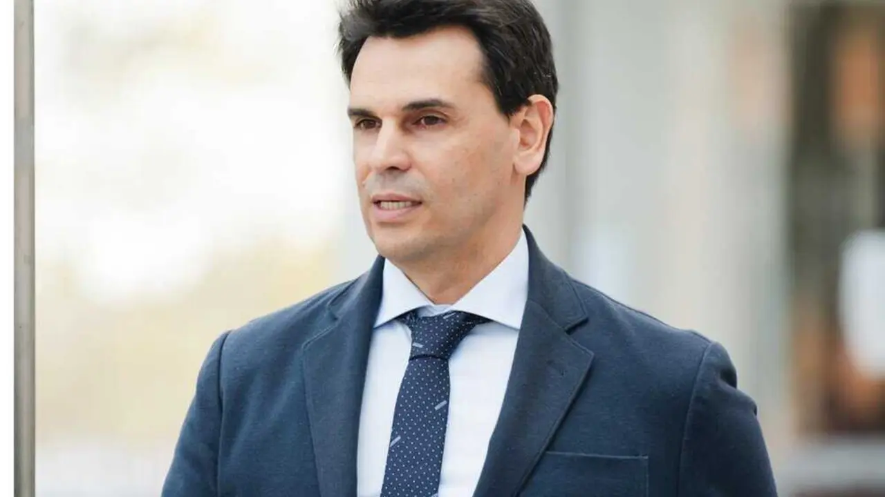  Archivo - La pareja de la presidenta de la Comunidad de Madrid, Alberto Gonz&aacute;lez Amador.<br>- Mateo Lanzuela - Europa Press - Archivo 