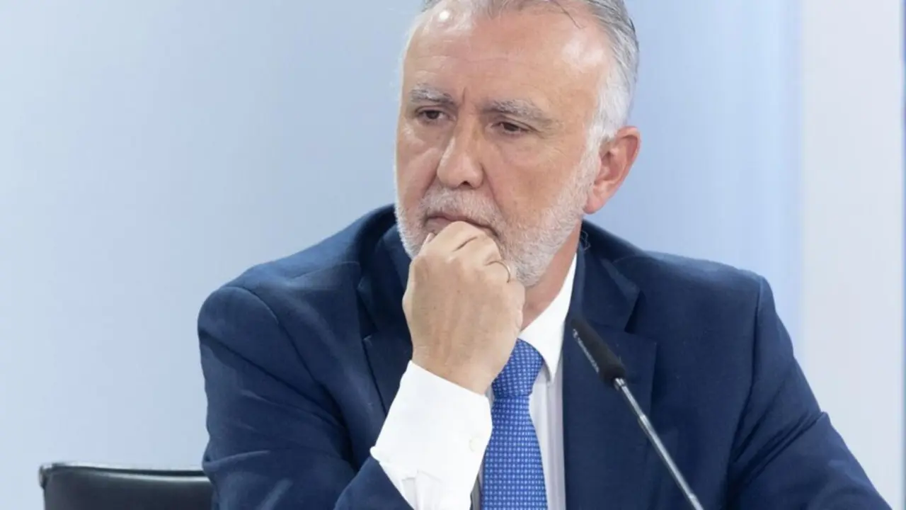 El ministro de Pol&iacute;tica Territorial y Memoria Democr&aacute;tica, &Aacute;ngel V&iacute;ctor Torres, durante una rueda de prensaa la rueda de prensa tras la reuni&oacute;n del Consejo de Ministros, en el Palacio de La Moncloa, a 18 de noviembre de 2025, en Madrid (Espa&ntilde;a).
- Eduardo Parra - Europa Press