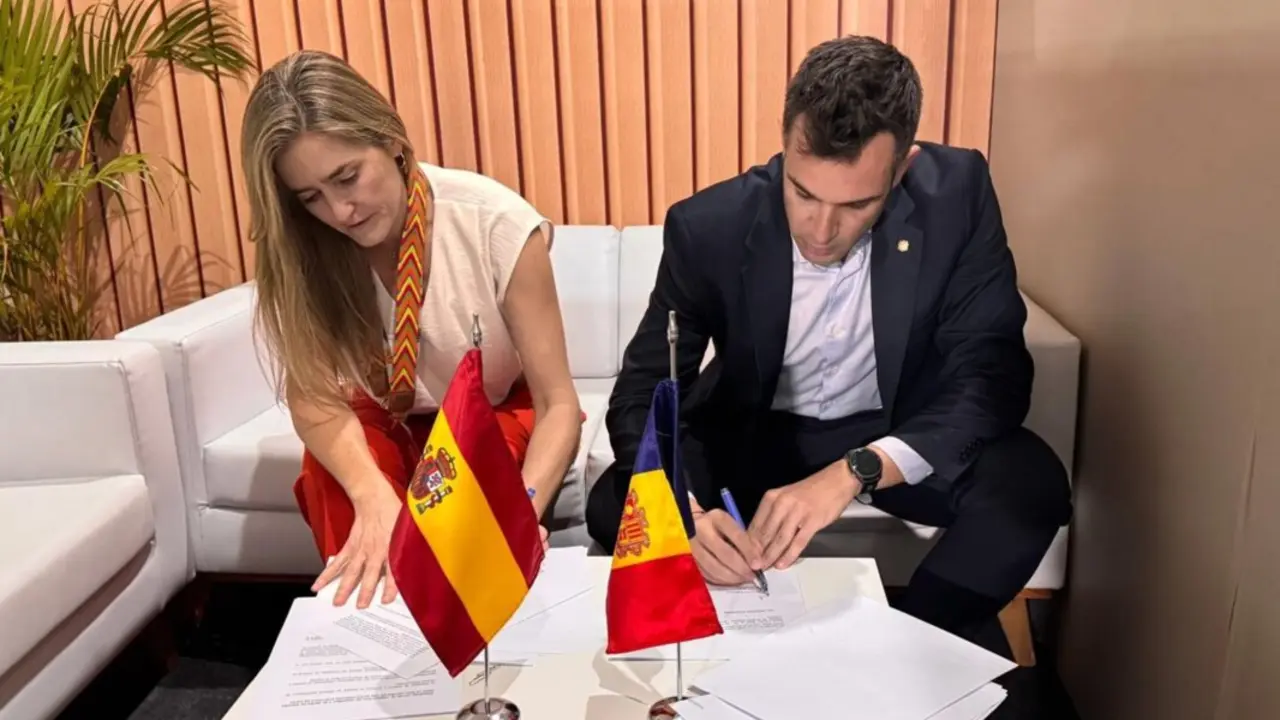 Forn&eacute; y Aagesen durante la firma del convenio
- GOVERN D'ANDORRA