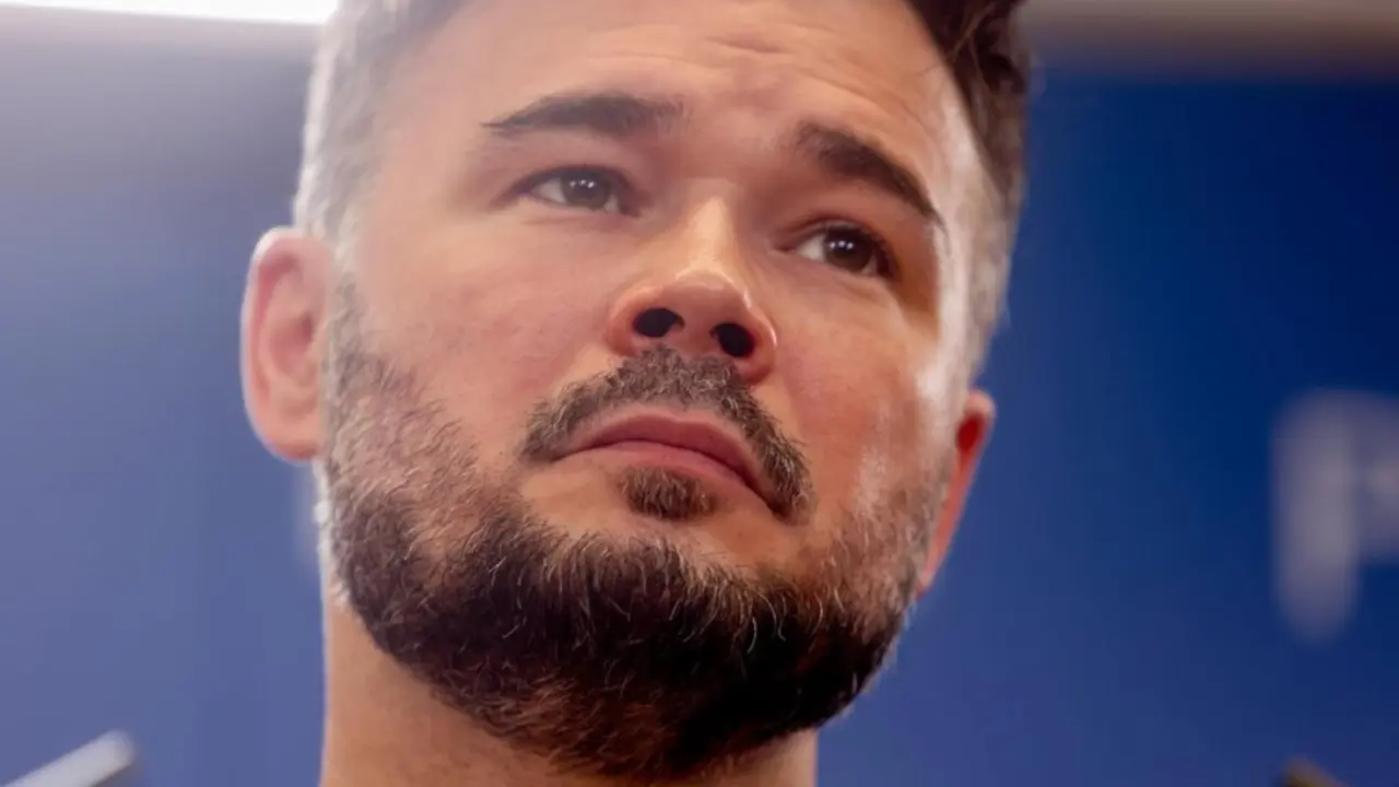 Archivo - El portavoz parlamentario de ERC en el Congreso, Gabriel Rufi&aacute;n, ofrece una rueda de prensa previa a la Junta de Portavoces, en el Congreso
- Ricardo Rubio - Europa Press - Archivo