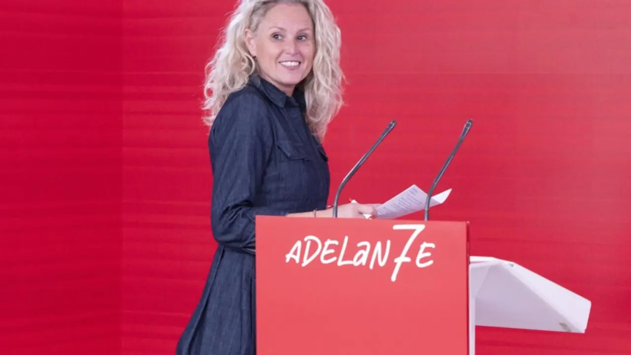 La portavoz del PSOE, Montse M&iacute;nguez, en una rueda de prensa en Ferraz tras la reuni&oacute;n de la Ejecutiva Federal.
- EVA ERCOLANESE