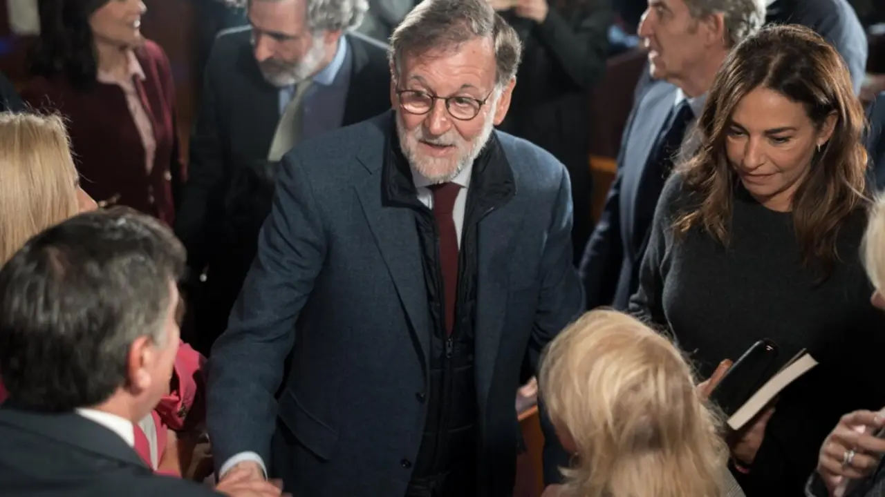 El expresidente del Gobierno, Mariano Rajoy (c), durante la presentaci&oacute;n del libro 'Manual de convivencia.
- Diego Radam&eacute;s - Europa Press
