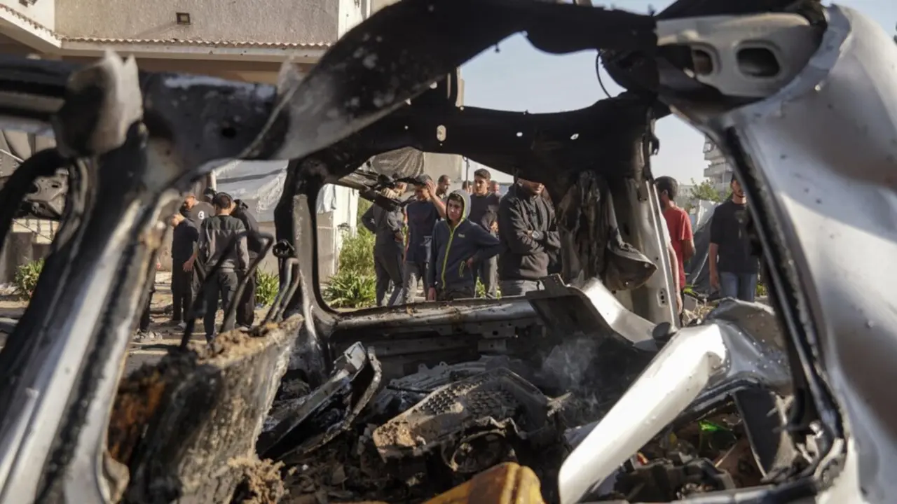 November 22, 2025, Gaza City, Gaza Strip, Palestinian Territory: Palestinians and civil defense teams recover victims killed in Israeli airstrikes on a civilian vehicle in the Abbas area, west of Gaza City, on November 22, 2025,Image: 1053923168, License:
- Omar Ashtawy / Zuma Press / ContactoPhoto