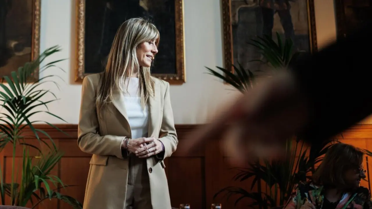 Archivo - La esposa del presidente del Gobierno, Bego&ntilde;a G&oacute;mez, interviene en la mesa redonda 'La igualdad no puede esperar', en el Ateneo de Madrid, a 10 de marzo de 2023, en Madrid (Espa&ntilde;a).
- Alejandro Mart&iacute;nez V&eacute;lez - Europa Press - Archivo