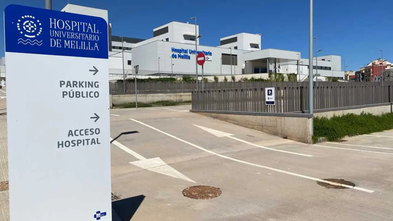 
<p>    MADRID, 12 (EUROPA PRESS)</p>
<p>   La tercera jornada de huelga convocada por la Confederaci&oacute;n Espa&ntilde;ola de Sindicatos M&eacute;dicos (CESM) y el Sindicato M&eacute;dico Andaluz (SMA), correspondiente a este jueves, ha registrado un seguimiento del siete por ciento entre los m&eacute;dicos de los centros e instituciones dependientes del Instituto Nacional de Gesti&oacute;n Sanitaria (INGESA), seg&uacute;n ha informado el propio Instituto.</p>
<p>   De los 525 facultativos llamados al paro en los tres turnos de trabajo del jueves, la han secundado 36 personas, todas en el turno de ma&ntilde;ana. En concreto, el &Aacute;rea Sanitaria de Ceuta ha registrado 22 facultativos en huelga de los 247 convocados; y el &Aacute;rea Sanitaria de Melilla, 14 personas en huelga de 267 convocadas. En el Centro Nacional de Dosimetr&iacute;a de Valencia, el seguimiento ha vuelto a ser nulo, con 11 m&eacute;dicos llamados a los paros.</p>
<p>   A partir de estos datos, el INGESA ha se&ntilde;alado que, como en anteriores ocasiones, el seguimiento de las huelgas en las &aacute;reas sanitarias de Ceuta y Melilla es muy reducido. As&iacute;, ha recordado que las que se han producido en este a&ntilde;o han sido seguidas por entre el uno y el dos por ciento de profesionales, siendo la convocada por los t&eacute;cnicos superiores sanitarios la que alcanz&oacute; un pico m&aacute;ximo del 10 por ciento (9 personas).</p>
<p>   Adem&aacute;s, el Instituto ha informado de que en esta tercera jornada, igual que en las dos primeras, la actividad asistencial en todos los centros e instituciones sanitarias dependientes, tanto en Atenci&oacute;n Primaria como en Atenci&oacute;n Hospitalaria, ha transcurrido "sin sobresaltos", m&aacute;s all&aacute; de la "afectaci&oacute;n inherente" al seguimiento de la huelga.</p>
<p>   En todo caso, el INGESA ha lamentado cualquier molestia, por leve que fuera, que pudiera haberse causado a los usuarios del sistema p&uacute;blico de salud como consecuencia del leg&iacute;timo ejercicio de su derecho de huelga por quienes han optado por secundar esta convocatoria.</p>
<p>   Asimismo, el INGESA ha recordado que no es reponsable del nivel de seguimiento de las convocatorias y que respeta absolutamente el derecho de los trabajadores a seguir una huelga, o a no hacerlo. En este sentido, ha se&ntilde;alado que el Instituto no pregunta con antelaci&oacute;n a sus empleados si la van a secundar, tan solo controla a diario la asistencia a cada puesto de trabajo al inicio de cada turno.</p>
      