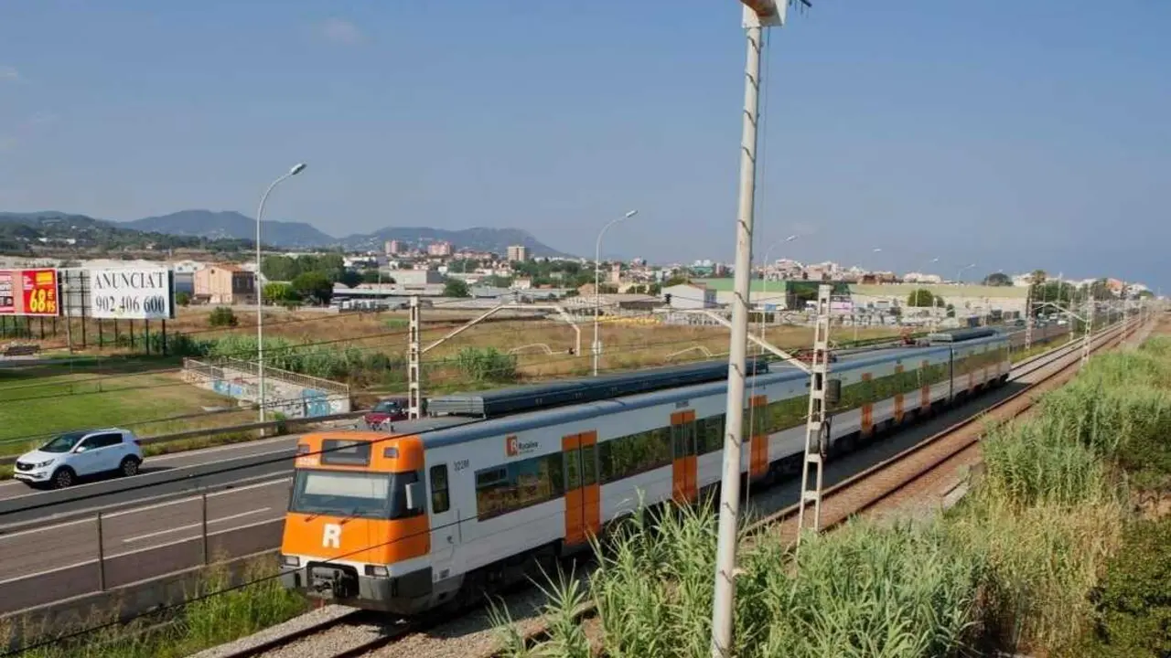 Archivo - Un tren de Rodalies.