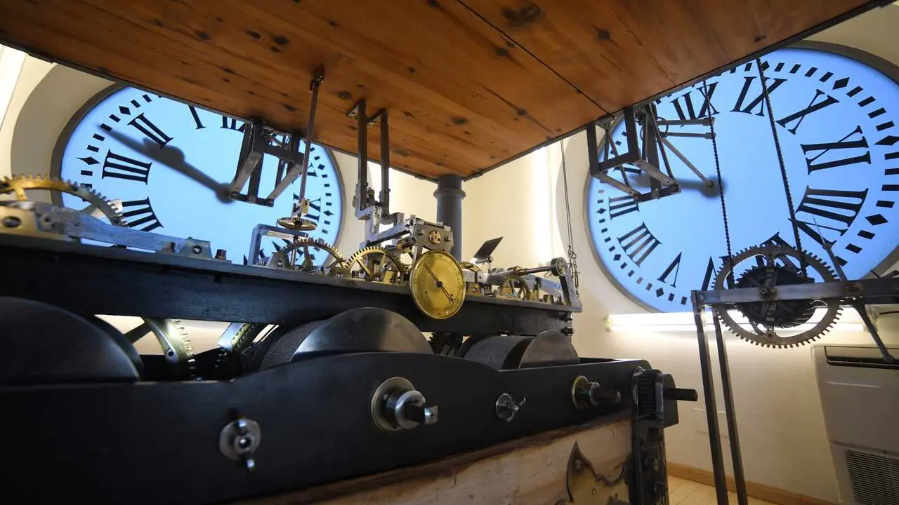 Archivo - El Reloj de la Puerta del Sol