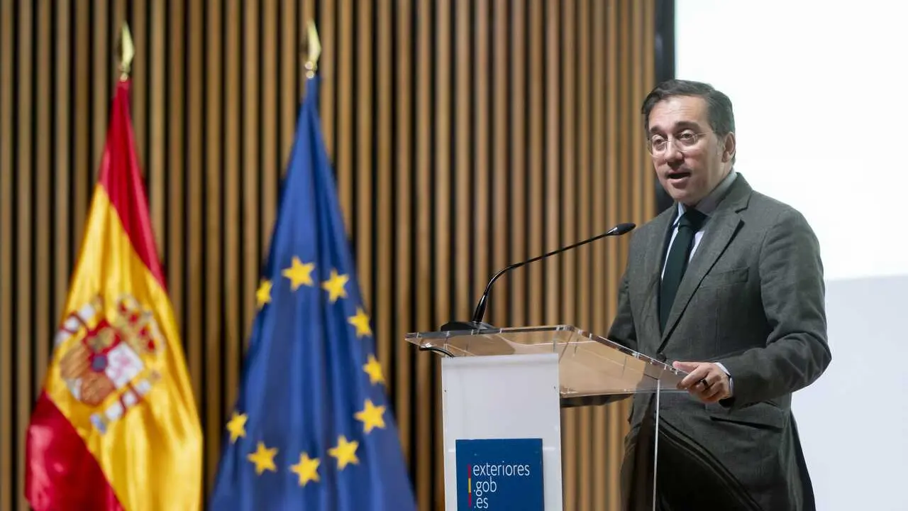 Archivo - El Ministro de Asuntos Exteriores, Uni&oacute;n Europea y Cooperaci&oacute;n, Jos&eacute; Manuel Albares interviene durante el acto de presentaci&oacute;n de un cup&oacute;n extraordinario de la ONCE, a 2 de diciembre de 2025, en Madrid (Espa&ntilde;a).