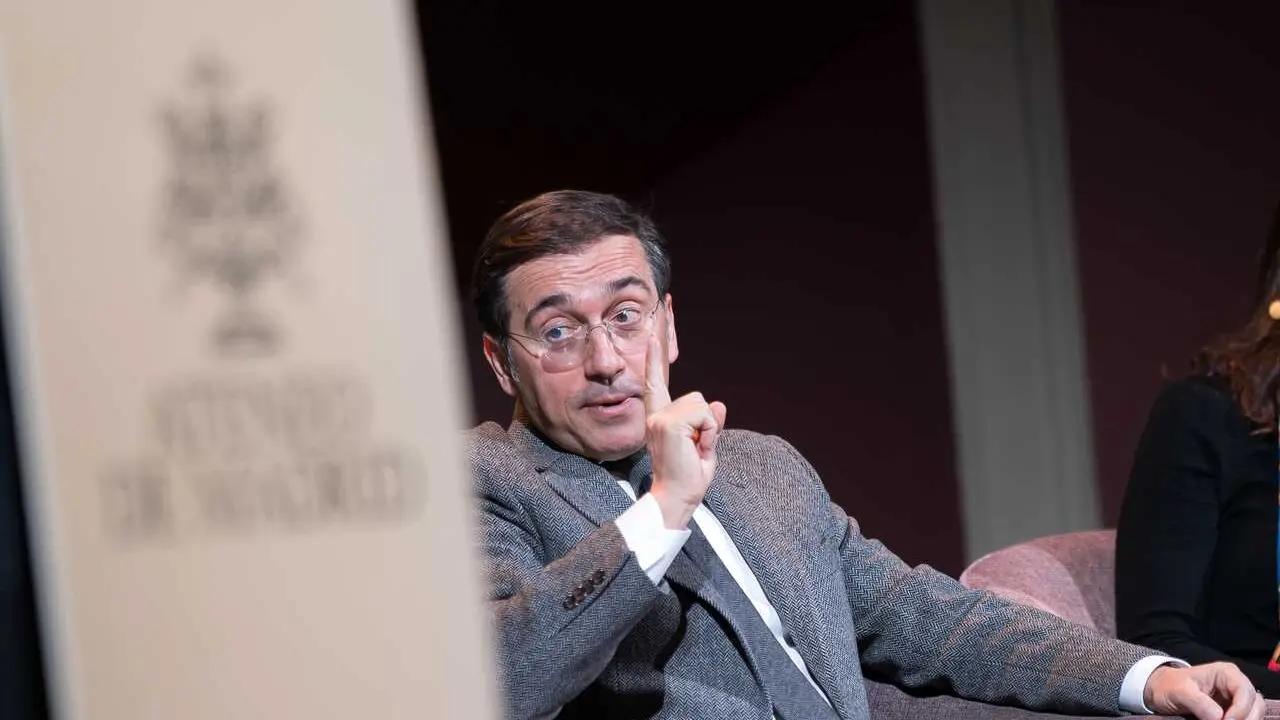 El ministro de Asuntos Exteriores, Uni&oacute;n Europea y Cooperaci&oacute;n de Espa&ntilde;a, Jos&eacute; Manuel Albares, durante &lsquo;Los Desayunos del Ateneo&rsquo;, en el Ateneo de Madrid, a 12 de enero de 2026, en Madrid (Espa&ntilde;a).
