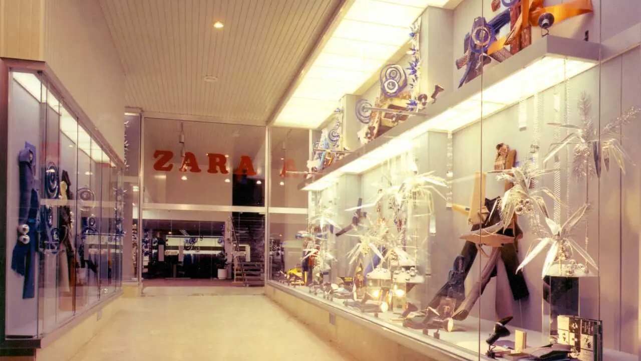 Archivo - Tienda de Zara 1975