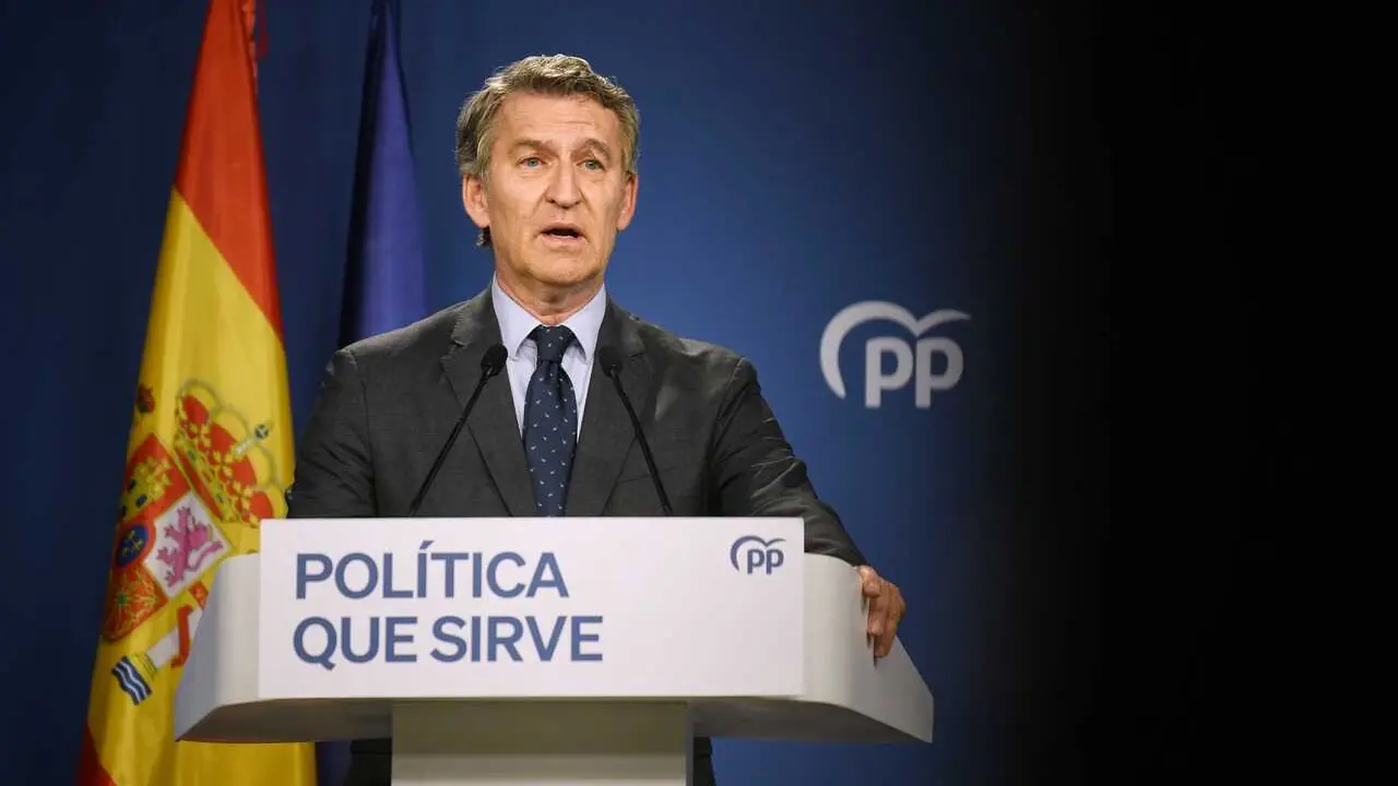 Archivo - El presidente del Partido Popular, Alberto N&uacute;&ntilde;ez Feij&oacute;o, durante una rueda de prensa, en la sede del PP en G&eacute;nova, a 12 de junio de 2025, en Madrid (Espa&ntilde;a). 