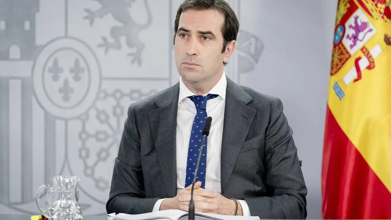 Archivo - El ministro de Econom&iacute;a, Comercio y Empresa, Carlos Cuerpo.