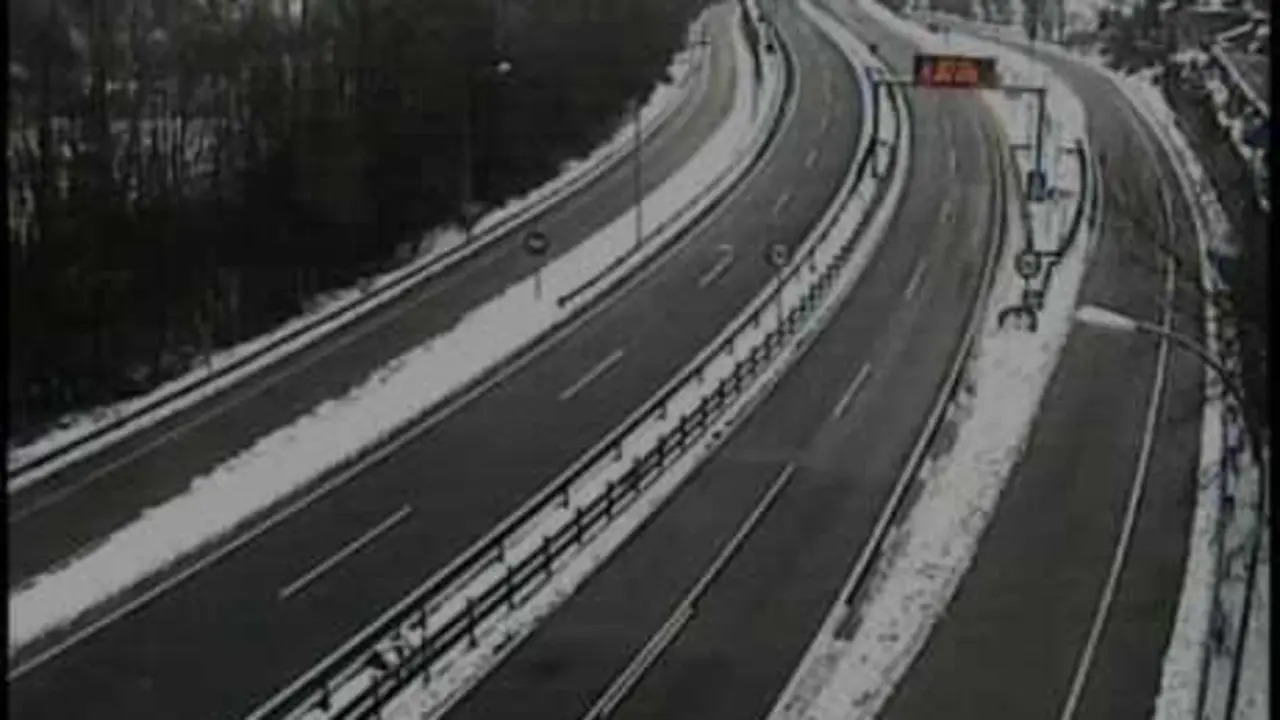 Archivo -    La Autopista del Huerna (AP-66) , en una imagen de archivo