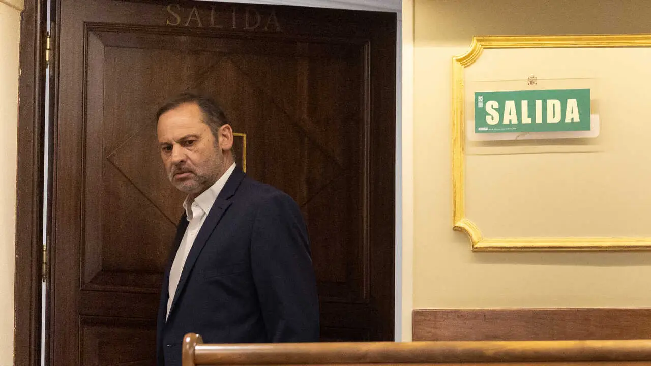 Archivo - El diputado Jos&eacute; Luis &Aacute;balos durante una sesi&oacute;n plenaria