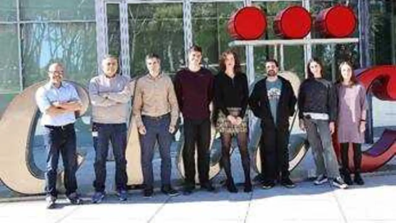 De izquierda a derecha: Miguel S&aacute;nchez &Aacute;lvarez, Miguel &Aacute;ngel del Pozo, David Sancho, Ignacio Heras Murillo, Gillian Dunphy, Aitor Jarit Cabanillas, Elena Moya Ruiz e Irene Ad&aacute;n Barrientos