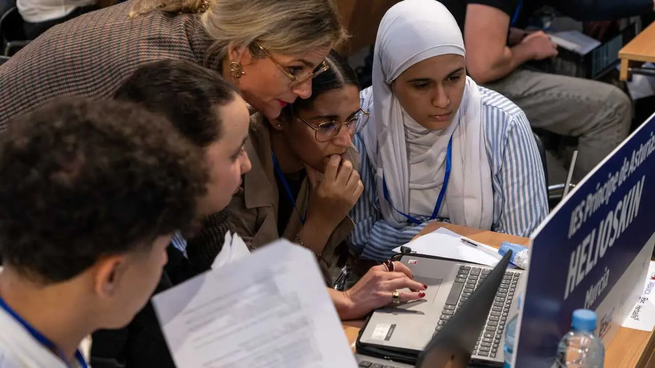 Archivo - 'IX Informe Young Business Talents: La Visi&oacute;n Del Profesor'