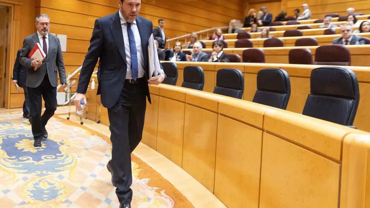 El  ministro de Transportes y Movilidad Sostenible, &Oacute;scar Puente, comparece para dar cuenta del caos ferroviario, en el Senado,  a 29 de enero de 2026