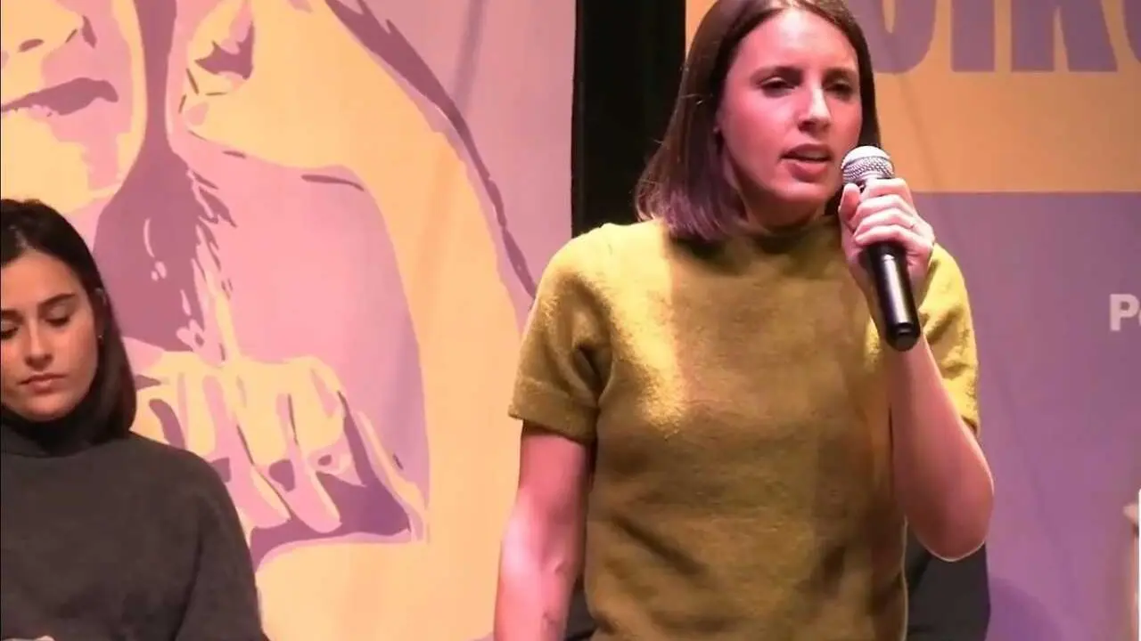 La eurodiputada y scretaria pol&iacute;tica de Podemos, Irene Montero, en el mitin de este s&aacute;bado en Zaragoza.