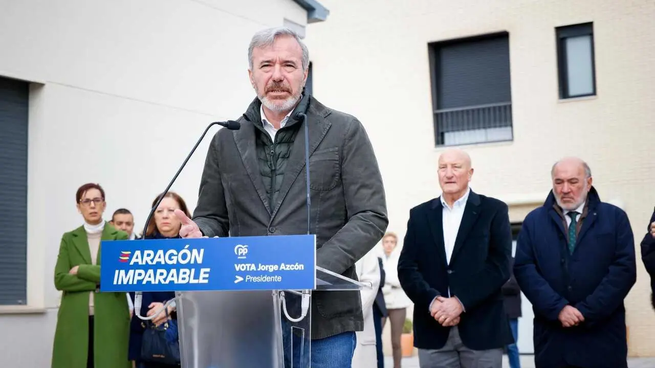 El candidato del PP a la Presidencia del Gobierno de Arag&oacute;n,Joge Azc&oacute;n, en Calatayud.