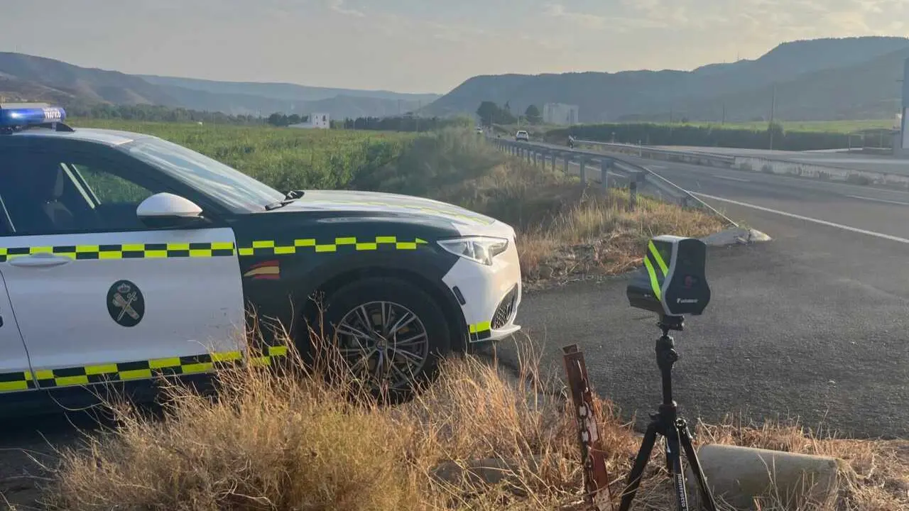 Un gontrol de velocidad de la Guardia Civil.