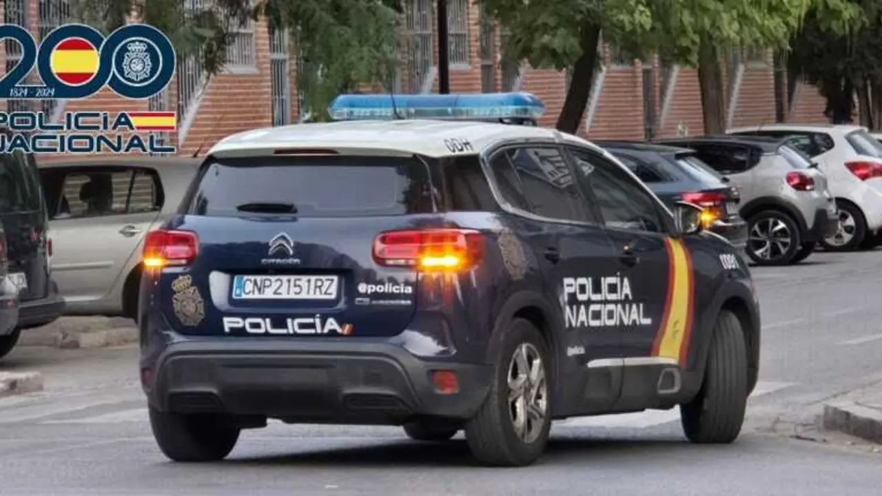 Veh&iacute;culo de la Polic&iacute;a Nacional.
