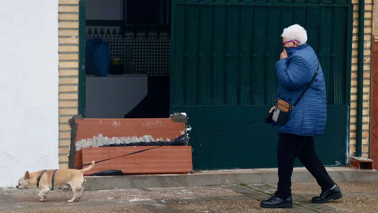 Im&aacute;genes del operativo de alerta activado en Jerez de la Frontera (C&aacute;diz), donde la llegada de la borrasca 'Marta' puede ocasionar inundaciones debido al colapso de los colectores de agua.