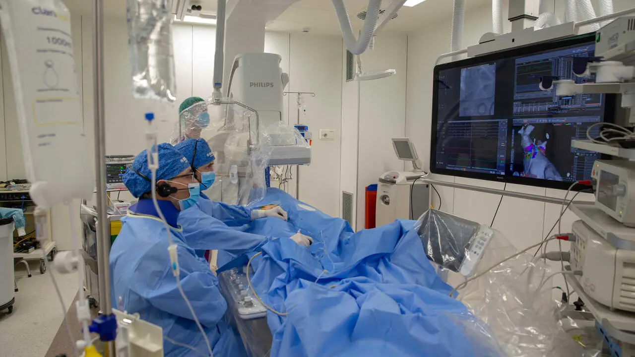 Archivo - Profesionales del Centro M&eacute;dico Teknon.