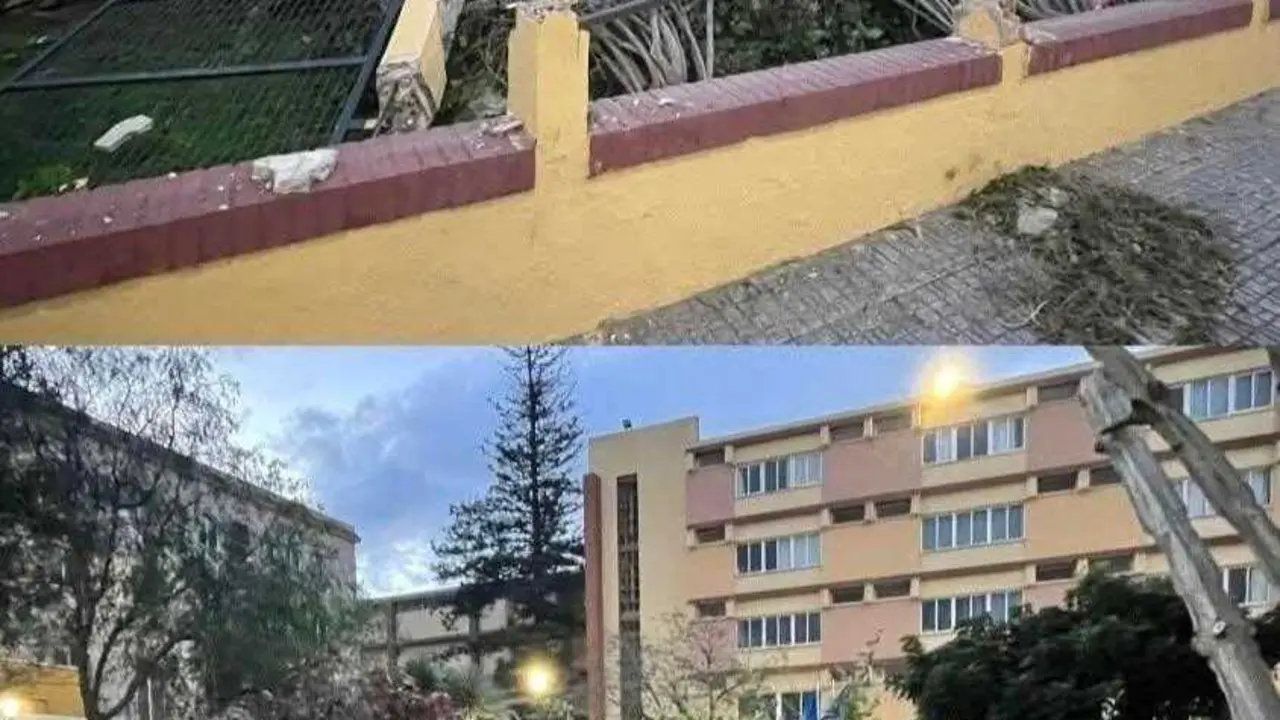 Ca&iacute;da del muro del IES Leopoldo Queipo de Melilla.