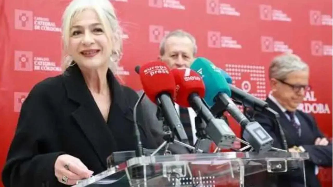  La consejera de Cultura afirma que los conjuntos al aire libre han sufrido "peque&ntilde;os desperfectos" 